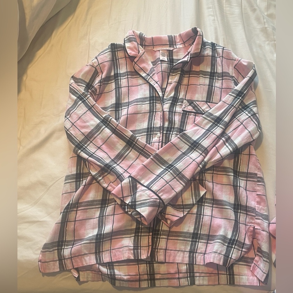 Victoria’s Secret Flannel Long Pajama Set - Picture 6 of 9